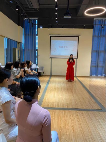 選擇深圳曉緣文化咨詢，為家庭教育點(diǎn)亮一盞明燈